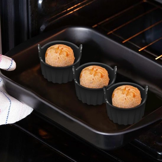 Moule à muffin Silicone Premium sur plaque de cuisson sur la grille du four