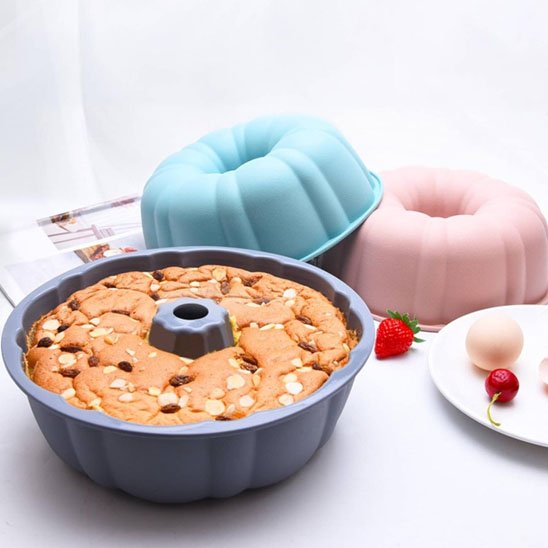 3 Moule à gâteau en silicone bleu, gris et rose